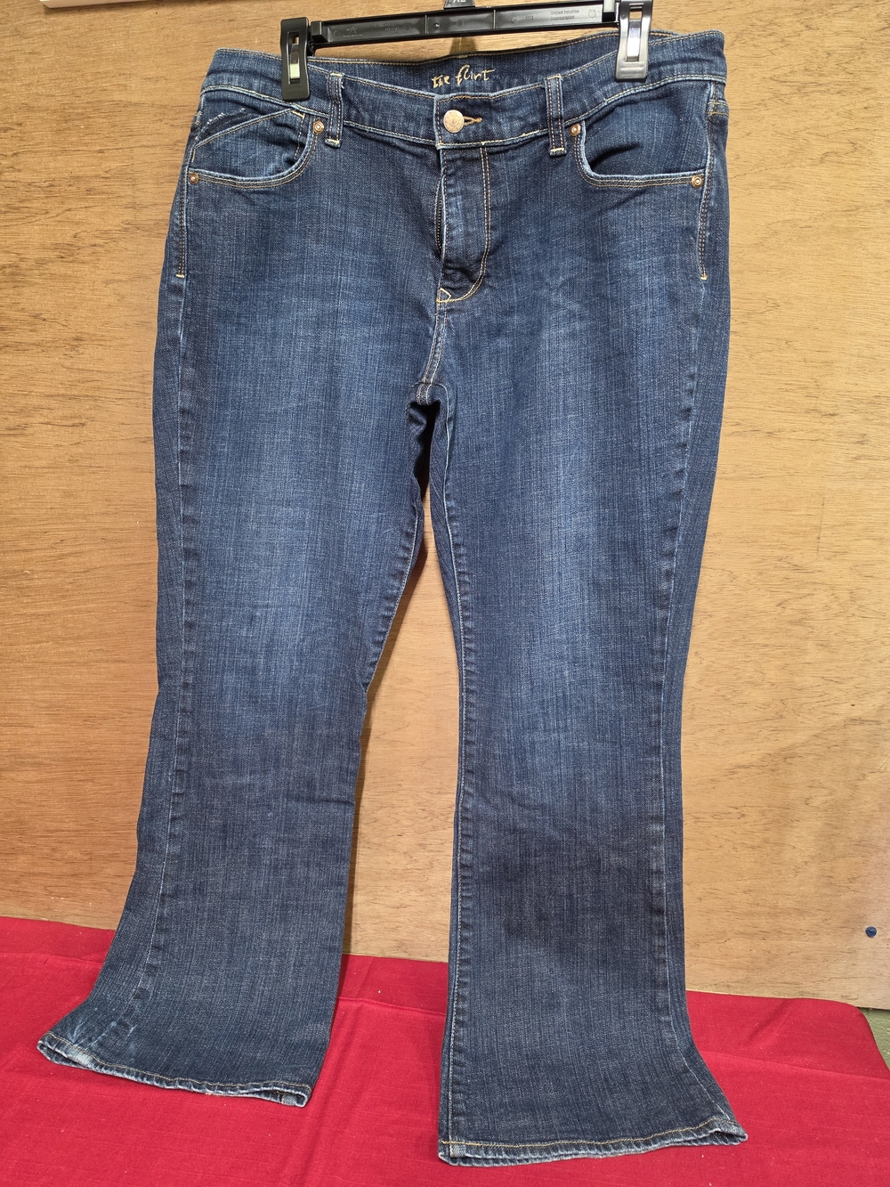 Old Navy "The Flirt" Stretch Mid Rise Bootcut Ladies Jeans 14 - Picture 8 of 8